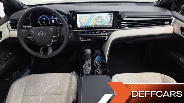 Toyota CAMRY 2.5 XLE Premium Hybrid купить на сайте DeffCars