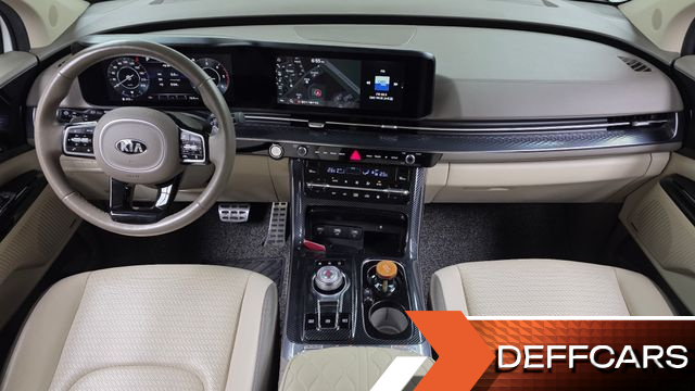 Kia CARNIVAL 9-Seater Hi-Limousine Signature купить на сайте DeffCars