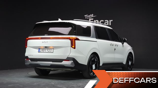 Kia CARNIVAL 9-Seater Prestige купить на сайте DeffCars