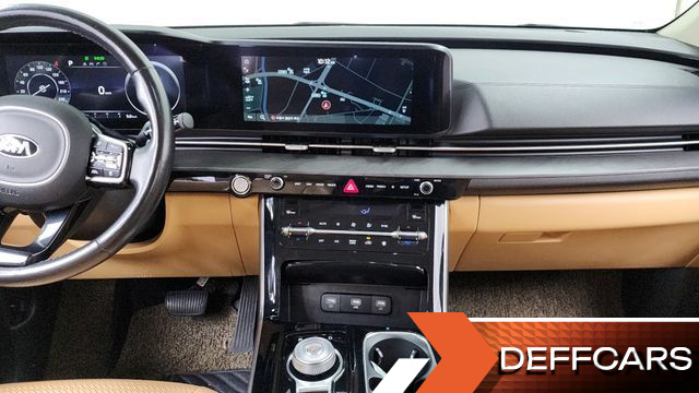 Kia CARNIVAL 9-Seater Signature купить на сайте DeffCars