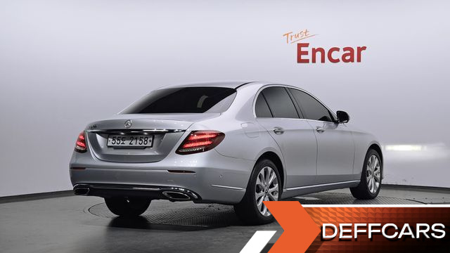 Mercedes E-CLASS E300 Exclusive купить на сайте DeffCars