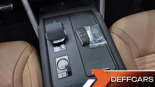 Land Rover DISCOVERY D300 Dynamic HSE купить на сайте DeffCars