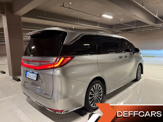 Lexus LM 500h Executive купить на сайте DeffCars