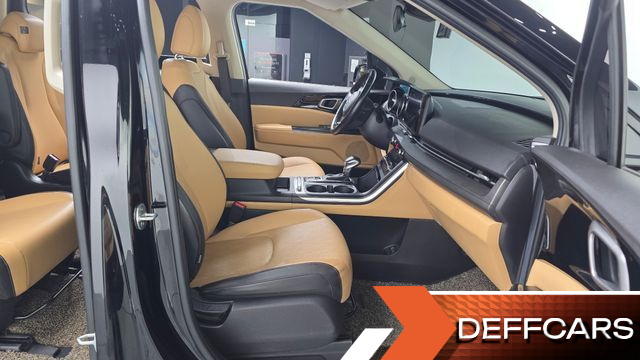 Kia CARNIVAL 9-Seater Prestige купить на сайте DeffCars