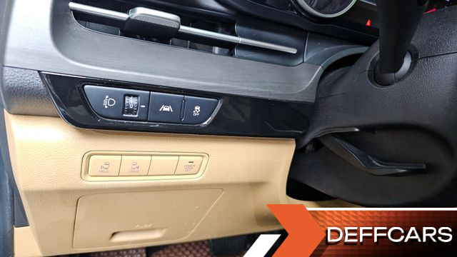 Kia CARNIVAL 9-Seater Prestige купить на сайте DeffCars