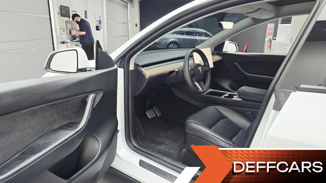 Tesla MODEL Y Long Range AWD купить на сайте DeffCars