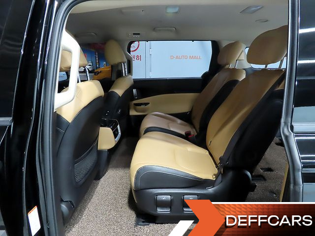 Kia CARNIVAL 7-Seater Noblesse купить на сайте DeffCars