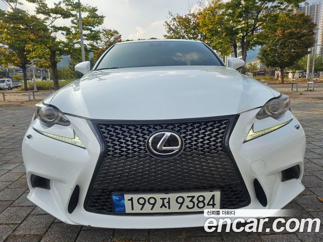 Lexus IS F-Sport XE30 купить на сайте DeffCars