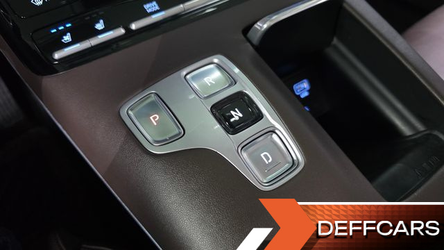 Hyundai GRANDEUR 2.5 Premium Choice купить на сайте DeffCars