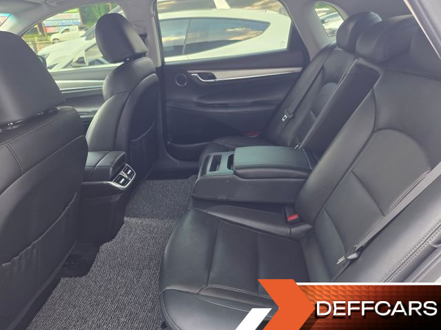 Hyundai GRANDEUR 2.5 Le Blanc купить на сайте DeffCars