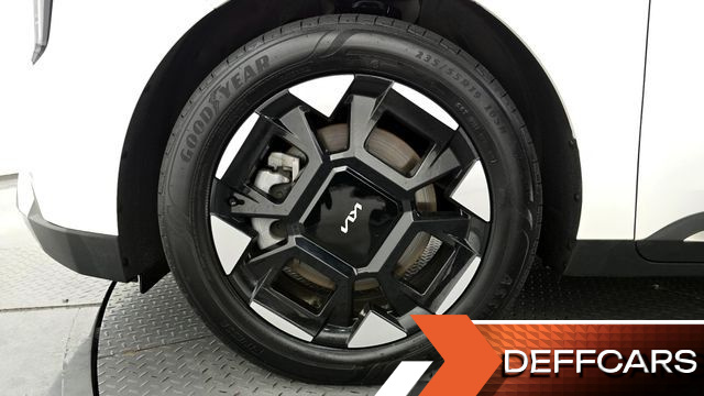Kia CARNIVAL 9-Seater Noblesse купить на сайте DeffCars