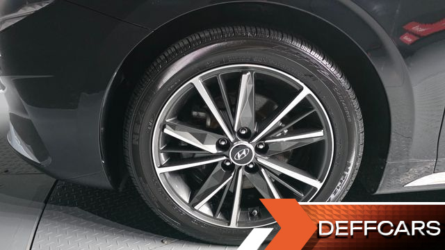 Hyundai GRANDEUR 2.5 Le Blanc купить на сайте DeffCars