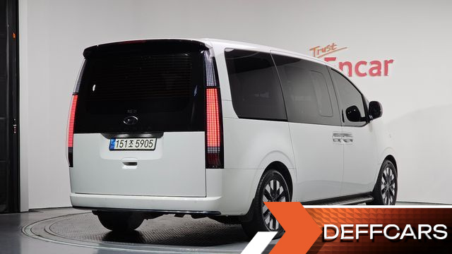 Hyundai STARIA L3.5 Lounge 9-Seater Inspiration купить на сайте DeffCars