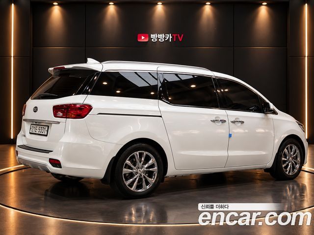Kia CARNIVAL 9-Seater Noblesse Special купить на сайте DeffCars