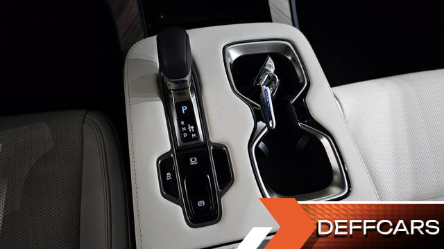 Lexus LM 500h Executive купить на сайте DeffCars
