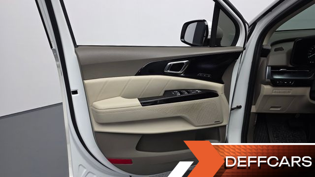 Kia CARNIVAL Gasoline 9-Seater Hi-Limousine Signature купить на сайте DeffCars