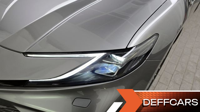Toyota CAMRY 2.5 XLE Hybrid купить на сайте DeffCars