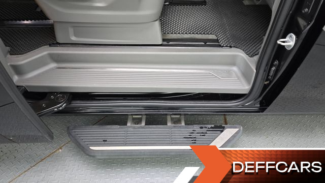 Hyundai STARIA 4WD Lounge 9-Seater Limousine купить на сайте DeffCars