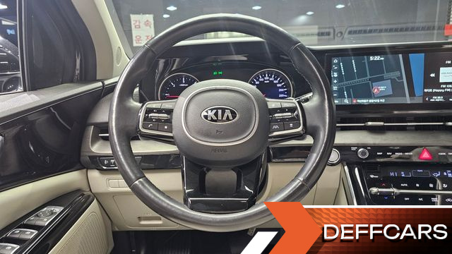 Kia CARNIVAL 9-Seater Noblesse купить на сайте DeffCars