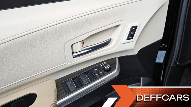 Toyota SIENNA 2.5 Hybrid AWD купить на сайте DeffCars