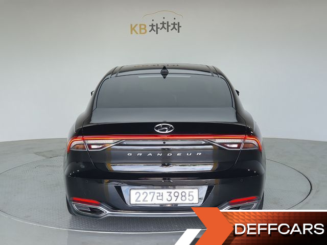 Hyundai GRANDEUR 2.5 Le Blanc купить на сайте DeffCars