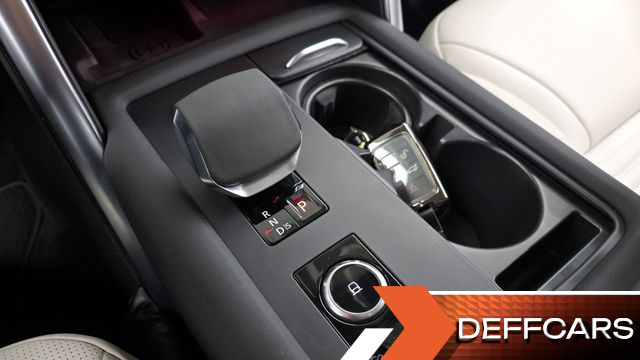 Land Rover DISCOVERY 2.0 P300 SE купить на сайте DeffCars