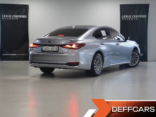 Lexus ES Luxury Plus купить на сайте DeffCars