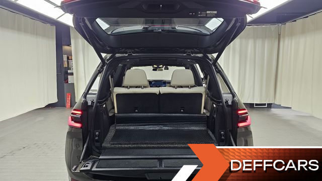 BMW X7 xDrive 40i Design Pure Excellence 6-Seater купить на сайте DeffCars