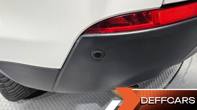 Land Rover DISCOVERY SPORT 2.0 TD4 HSE Luxury купить на сайте DeffCars