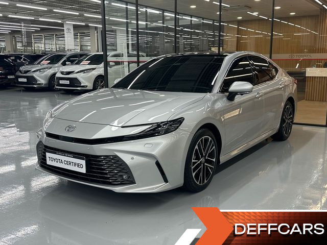 Toyota CAMRY 2.5 XLE Premium Hybrid купить на сайте DeffCars