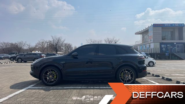 Porsche CAYENNE 3.0 E-Hybrid купить на сайте DeffCars