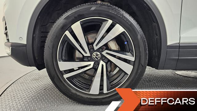 Volkswagen TOUAREG 3.0 TDI Premium купить на сайте DeffCars
