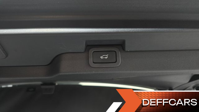 Land Rover DISCOVERY 3.0 TD6 HSE купить на сайте DeffCars