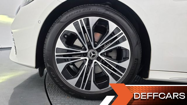 Mercedes E-CLASS E220d 4MATIC Exclusive купить на сайте DeffCars