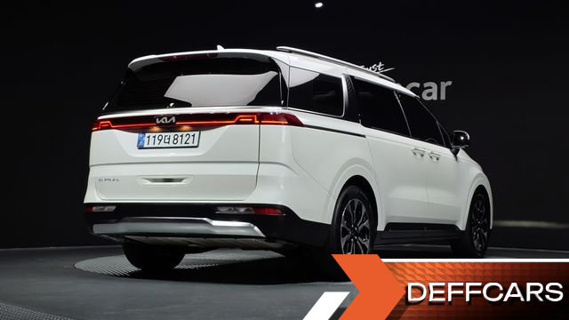 Kia CARNIVAL 9-Seater Signature купить на сайте DeffCars