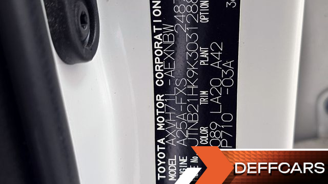 Toyota CAMRY 2.5 XLE Hybrid купить на сайте DeffCars