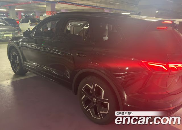 Volkswagen TOUAREG 3.0 TDI Prestige купить на сайте DeffCars