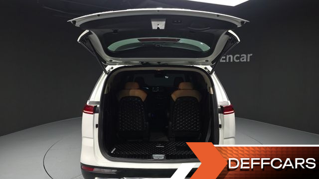 Kia CARNIVAL 9-Seater Noblesse купить на сайте DeffCars