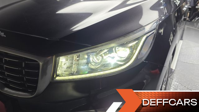 Kia CARNIVAL 7-Seater Limousine VIP купить на сайте DeffCars