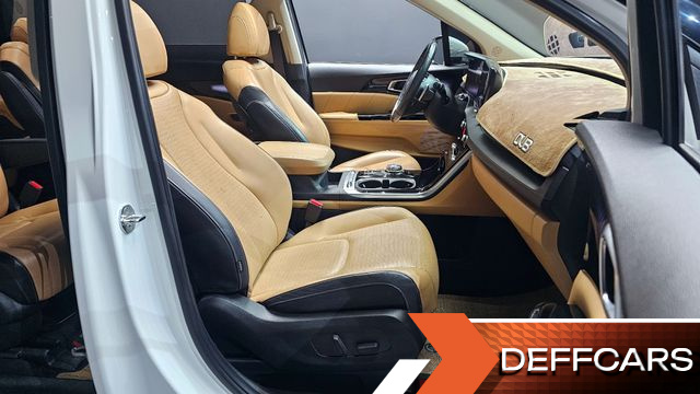Kia CARNIVAL 9-Seater Signature купить на сайте DeffCars