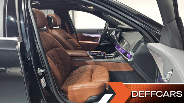 BMW 7-SERIES 740i sDrive M Sport купить на сайте DeffCars