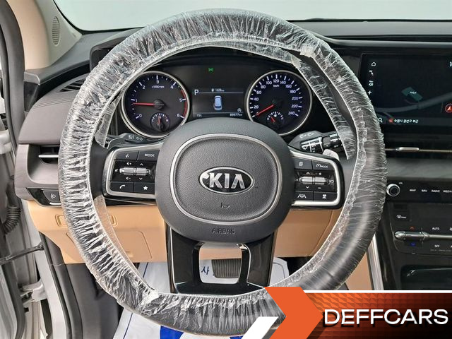 Kia CARNIVAL 9-Seater Noblesse купить на сайте DeffCars