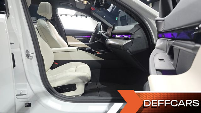 BMW 5-SERIES 520i M Sport купить на сайте DeffCars