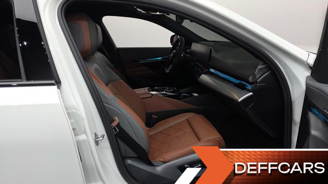 BMW 5-SERIES 530i xDrive M Sport купить на сайте DeffCars