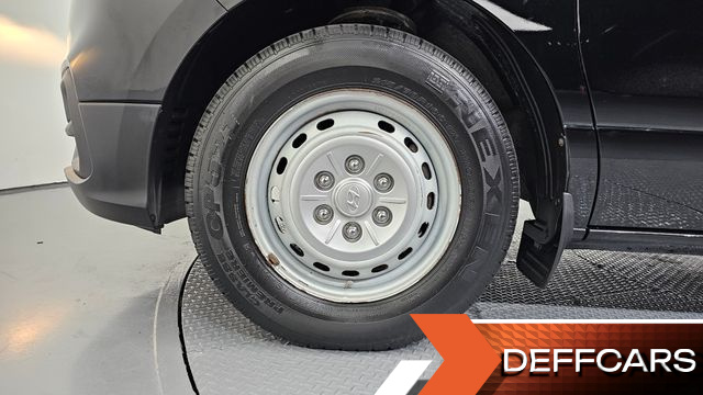 Hyundai STAREX Van 5-Seater Style купить на сайте DeffCars