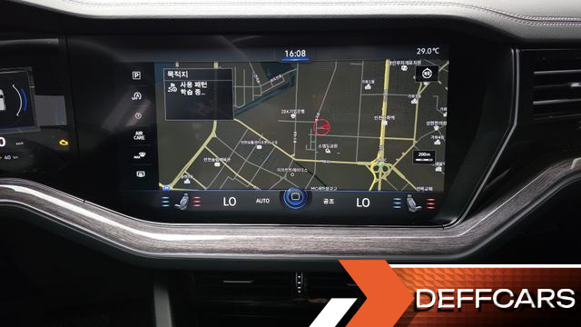 Volkswagen TOUAREG 3.0 TDI Premium купить на сайте DeffCars