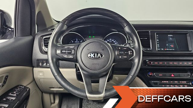 Kia CARNIVAL 9-Seater Noblesse Special купить на сайте DeffCars