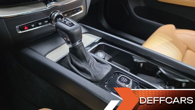 Volvo XC60 T6 Inscription купить на сайте DeffCars