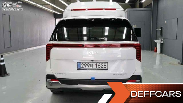 Kia CARNIVAL Gasoline 7-Seater Hi Limousine Signature купить на сайте DeffCars