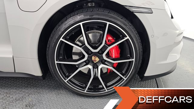 Porsche TAYCAN 4S купить на сайте DeffCars